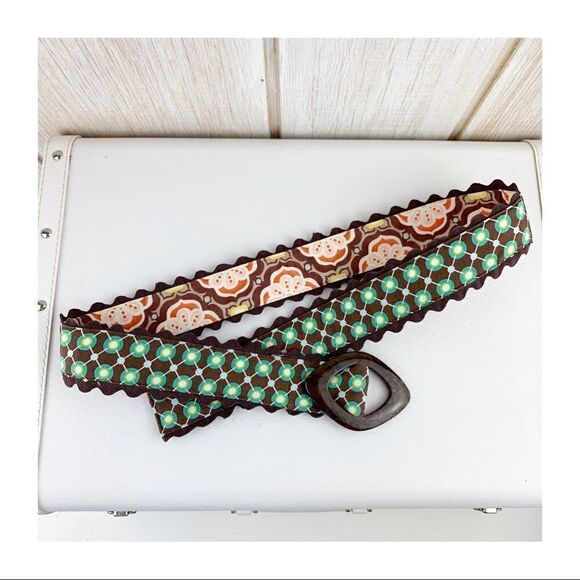 Reversible Fabric Belt w/Grosgrain & Brown Buckle - Picture 1 of 8
